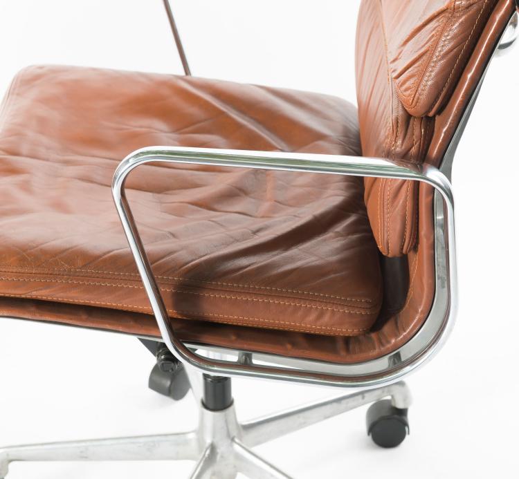 Bild 3 zu Objekt, Two 'Soft pad' armchairs, 1969, ICF, Cadsana, 131B 525