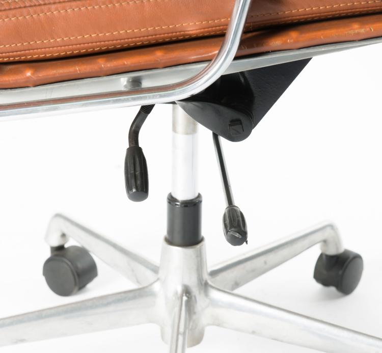 Bild 6 zu Objekt, Two 'Soft pad' armchairs, 1969, ICF, Cadsana, 131B 525