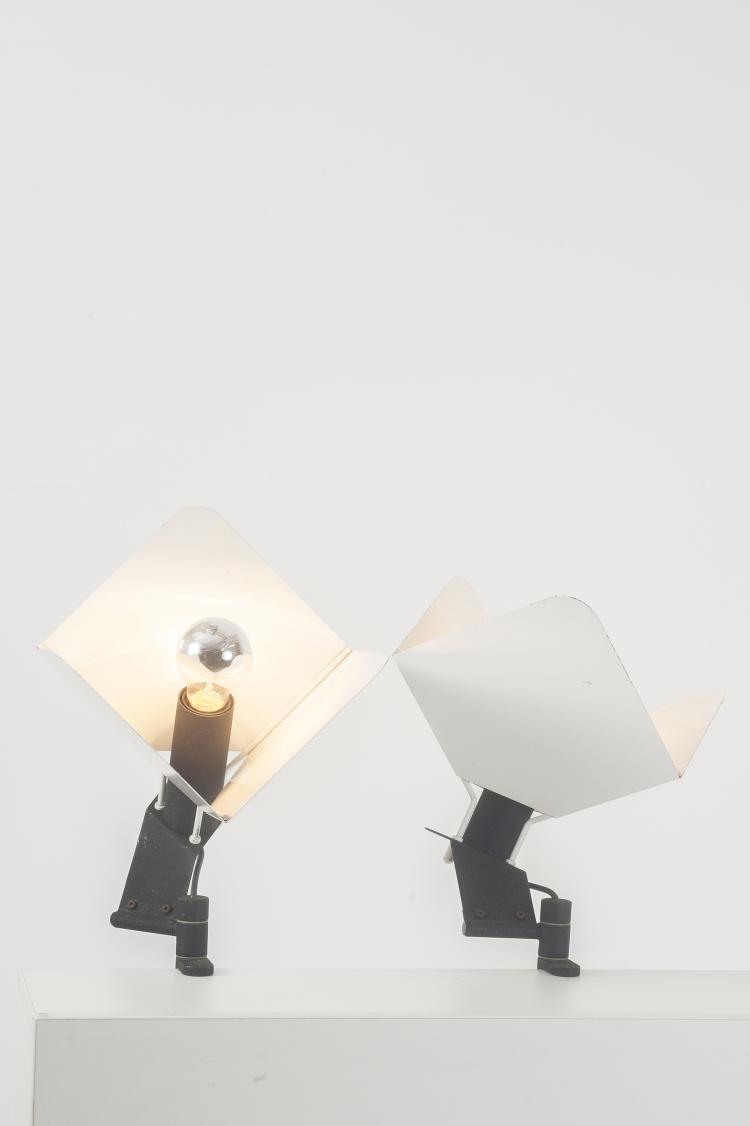 Bild 1 zu Objekt, Two 'Triedro' multi-task-lights, 1971, Joe Colombo, Stilnovo, Mailand, 131A 108