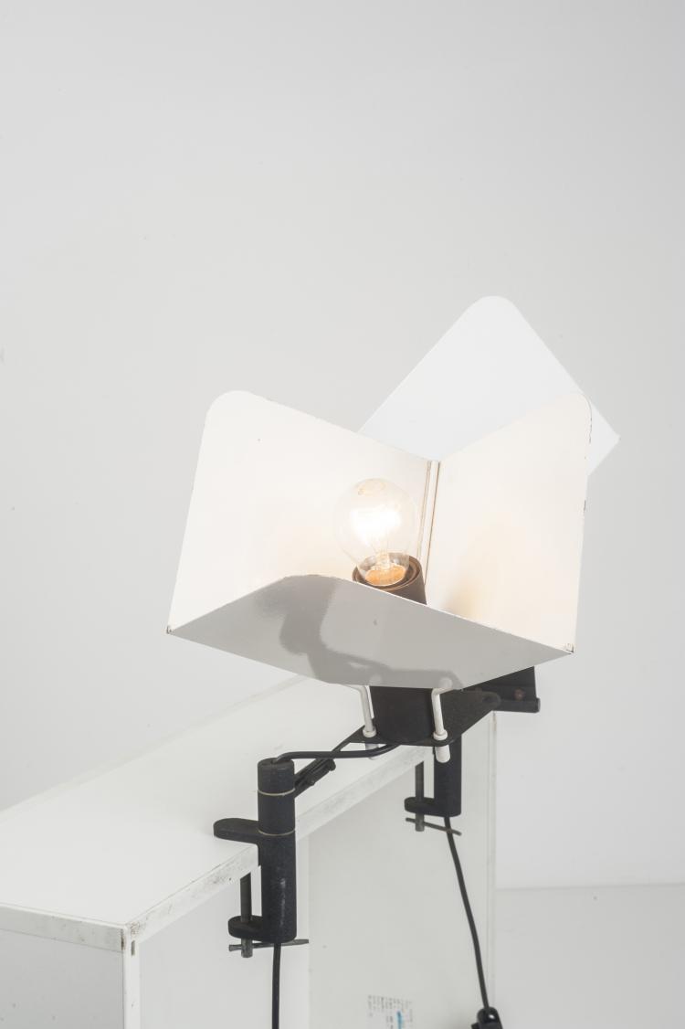 Bild 2 zu Objekt, Two 'Triedro' multi-task-lights, 1971, Joe Colombo, Stilnovo, Mailand, 131A 108