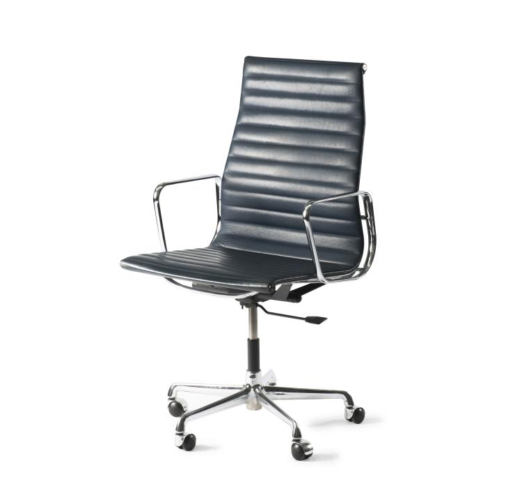 Hauptbild zu Objekt, Highback 'Aluminium Group' chair, 1958, ICF, Cadsana (zugeschrieben), 131B 443