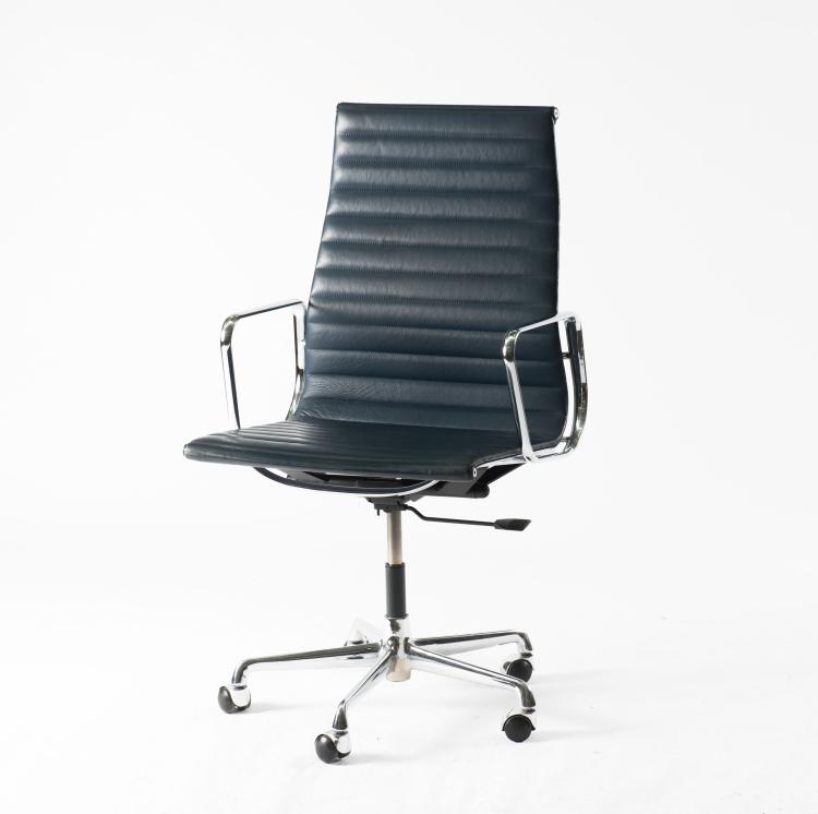 Bild 2 zu Objekt, Highback 'Aluminium Group' chair, 1958, ICF, Cadsana (zugeschrieben), 131B 443