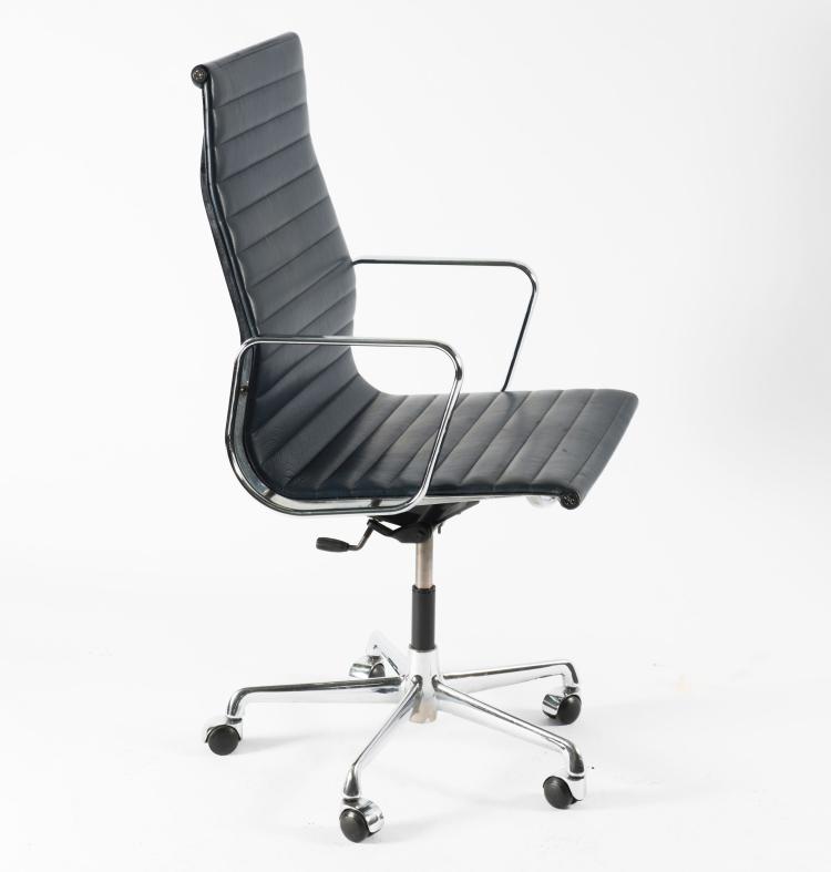 Bild 4 zu Objekt, Highback 'Aluminium Group' chair, 1958, ICF, Cadsana (zugeschrieben), 131B 443