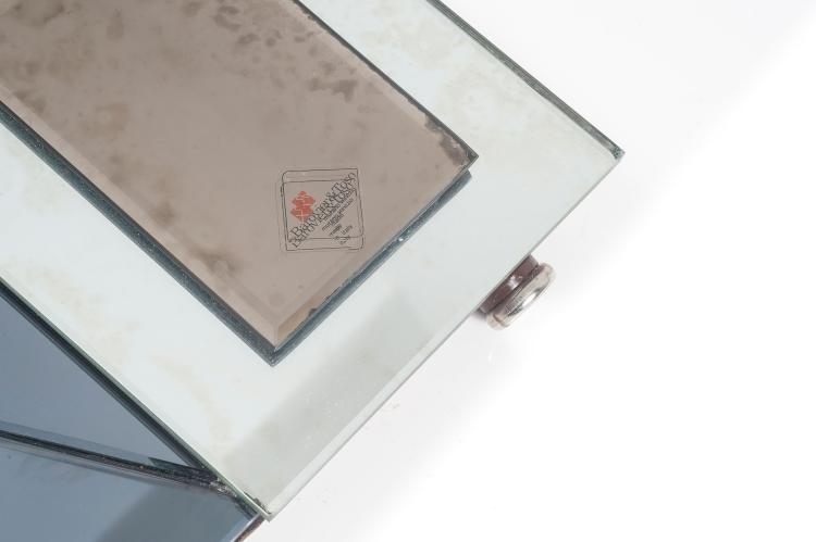 Bild 2 zu Objekt, 'Trompe l'oeil' mirror 'S0002', c1988, Lorenzo Forges Davanzati, Barovier & Toso, Murano, 131A 239