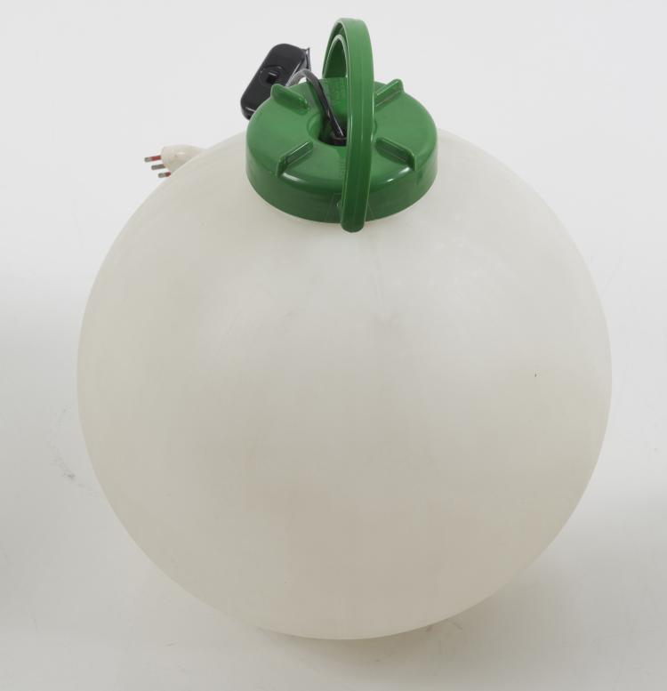 Bild 1 zu Objekt, Three 'Tama' floor lights, 1975, Isao Hosoe, Valenti, Mailand, 131B 565