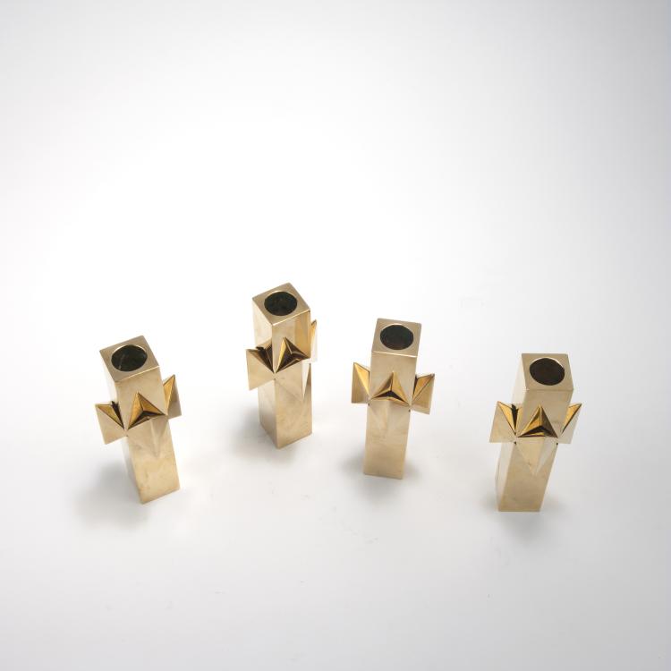 Bild 1 zu Objekt, Four 'rosett' candlesticks, c1970, Pierre Forsell, Skultuna, Skultuna, 131B 457