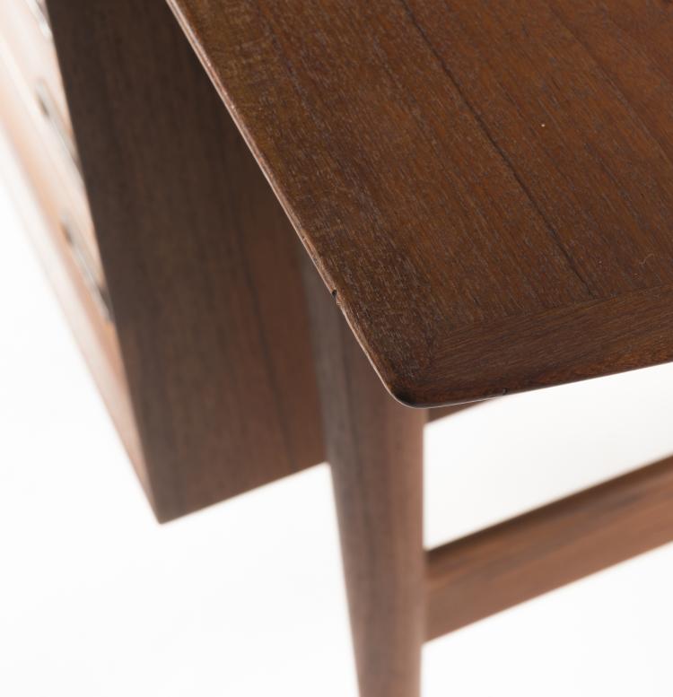 Bild 3 zu Objekt, Writing desk, 1950s, Arne Vodder, Sibast M&oslash;bler, Kopenhagen, 131B 355