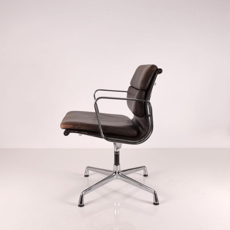 Bild 1 zu Objekt, Armlehnsessel 'Soft pad', 1969, Vitra, Weil am Rhein, 131B 526