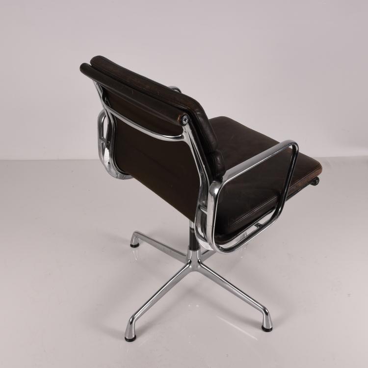 Bild 4 zu Objekt, Armlehnsessel 'Soft pad', 1969, Vitra, Weil am Rhein, 131B 526