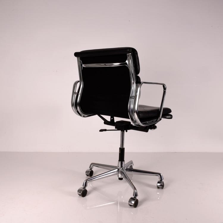 Bild 2 zu Objekt, 'Soft pad' armchair, 1969, Vitra, Weil am Rhein, 131B 527