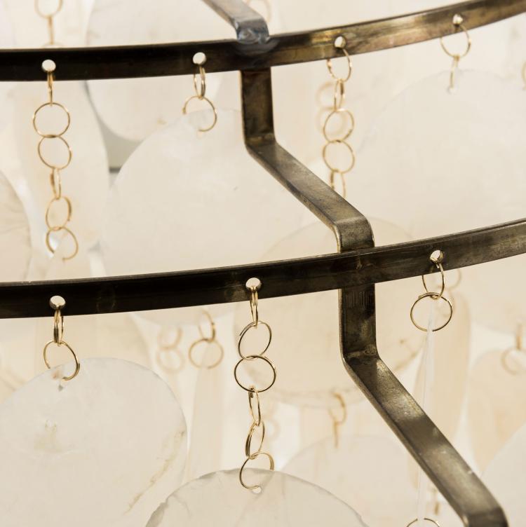 Bild 1 zu Objekt, 'Fun-10 Gold' ceiling light, 1964, Verner Panton, L&uuml;ber AG, Basel, 131B 507