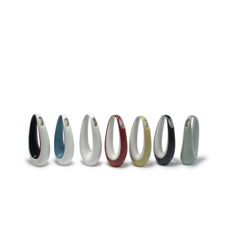 Hauptbild zu Objekt, Sieben Vasen 'Kummet'- '2661', 1952/53, Beate Kuhn, Rosenthal, Selb, 131B 304