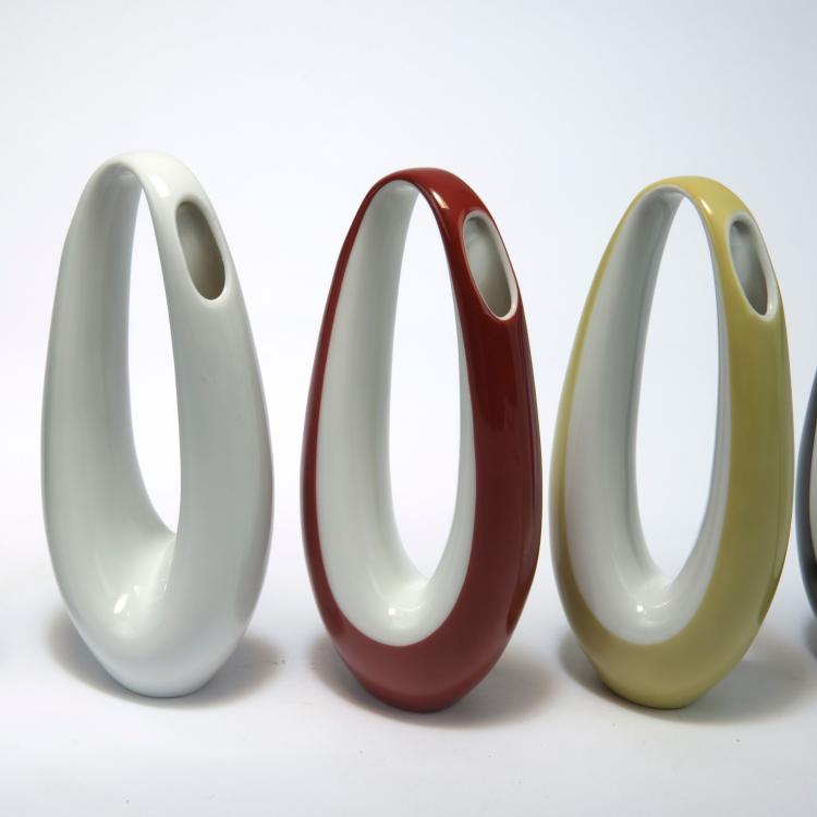 Bild 1 zu Objekt, Sieben Vasen 'Kummet'- '2661', 1952/53, Beate Kuhn, Rosenthal, Selb, 131B 304