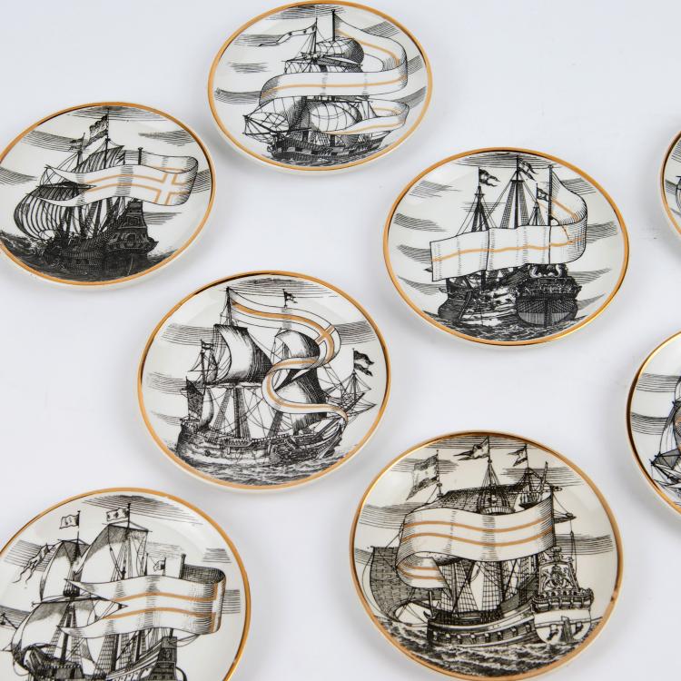 Bild 2 zu Objekt, Eight small 'Velieri' plates, 1960s, Piero Fornasetti, Fornasetti, Mailand, 131A 204