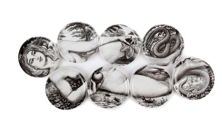 Bild 1 zu Objekt, 16 small 'Eva e Adamo' plates, 1960s, Piero Fornasetti, Fornasetti, Mailand, 131A 212