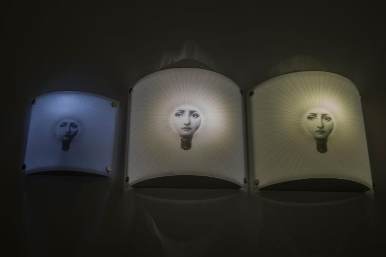 Bild 2 zu Objekt, Three 'Tema e Variazioni' brackets, 1996, Barnaba Fornasetti, Antonangeli Illuminazione, Paderno Dugnano/ Mailand, 131A 217