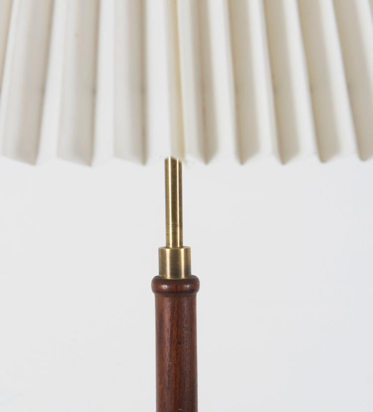 Bild 1 zu Objekt, Floor lamp, c1955, D&auml;nemark, 131B 425