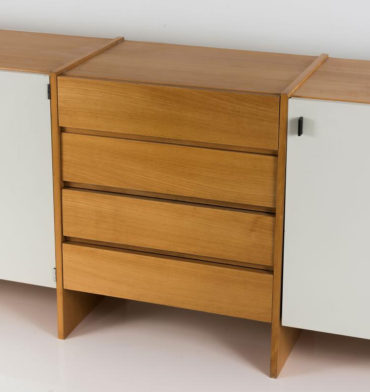 Bild 4 zu Objekt, 'RZ 571' sideboard and shelf for wall fastening, 1957 , Dieter Rams, Vitsoe & Zapf, Kronberg, 131B 440