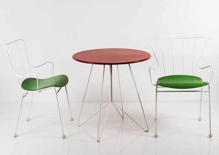 Bild 1 zu Objekt, Two 'Antelope' armchairs and a 'Sonett' table, 1951, Ernest Race, Race Ltd., London; Sonett, Wien, 131B 365