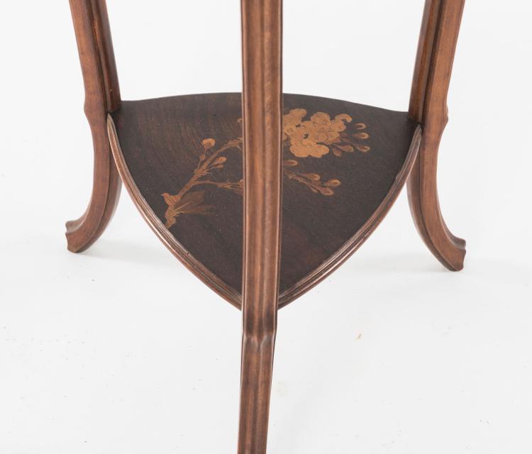 Bild 2 zu Objekt, 'Pommiers en fleurs' side table, 1910-15, Gall&eacute;, Emile, Nancy, 132B 565