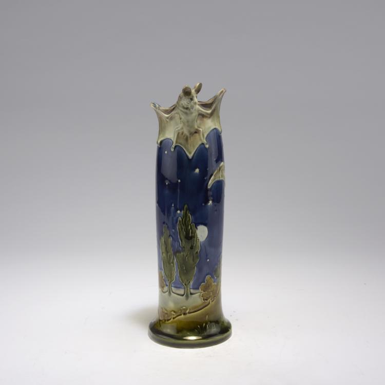 Bild 1 zu Objekt, Vase 'Fledermaus', um 1900, Mintons China Works, Stoke-on-Trent (zugeschrieben), 132B 787