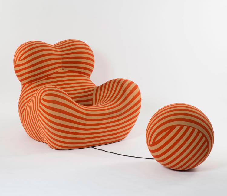 Bild 2 zu Objekt, 'Donna' - 'UP 5' easy chair and 'UP 6' ottoman, 1969, Gaetano Pesce, B&B Italia, Novedrate, Como, 131A 137