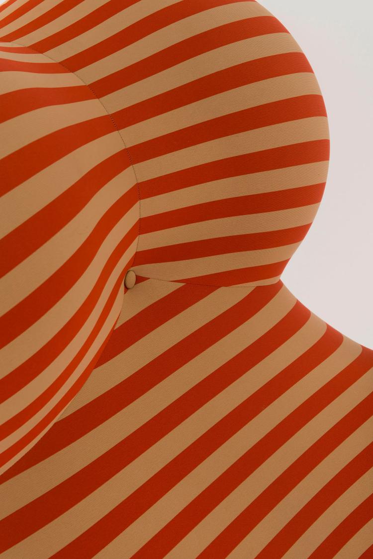 Bild 3 zu Objekt, 'Donna' - 'UP 5' easy chair and 'UP 6' ottoman, 1969, Gaetano Pesce, B&B Italia, Novedrate, Como, 131A 137