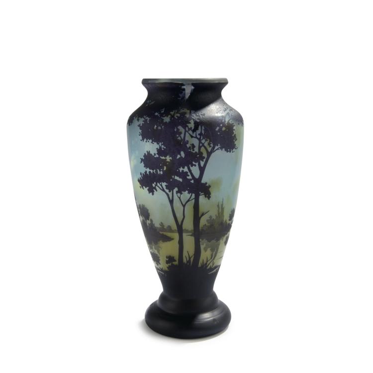 Hauptbild zu Objekt, 'Paysage lacustre' vase, 1910-15, Daum Fr&egrave;res, Nancy, 132B 244