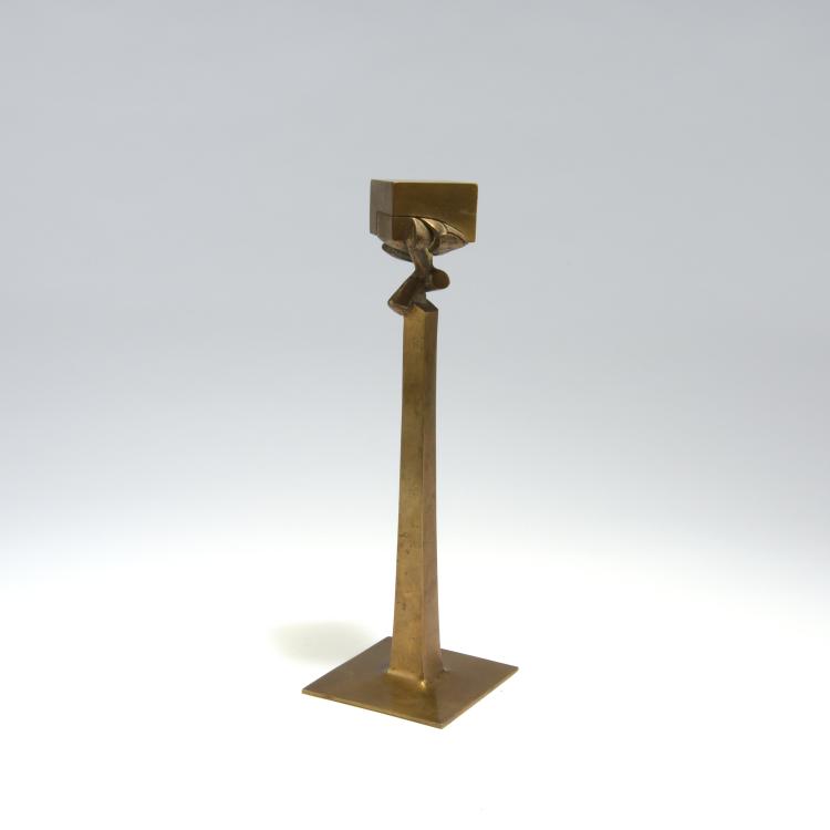 Bild 1 zu Objekt, 'Kleine S&auml;ulenkaryatide B', 1968, Fritz Koenig, 132A 98