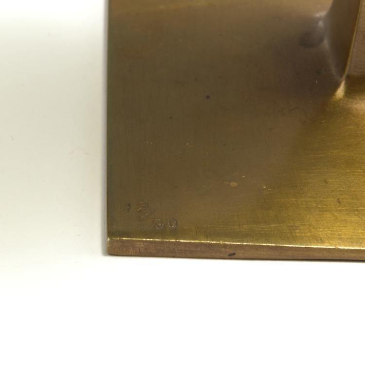 Bild 4 zu Objekt, 'Kleine S&auml;ulenkaryatide B', 1968, Fritz Koenig, 132A 98