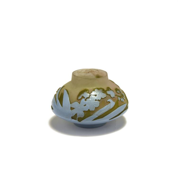 Hauptbild zu Objekt, Small 'Pervenche rempante' vase, 1902-03, Gall&eacute;, Emile, Nancy, 132B 340