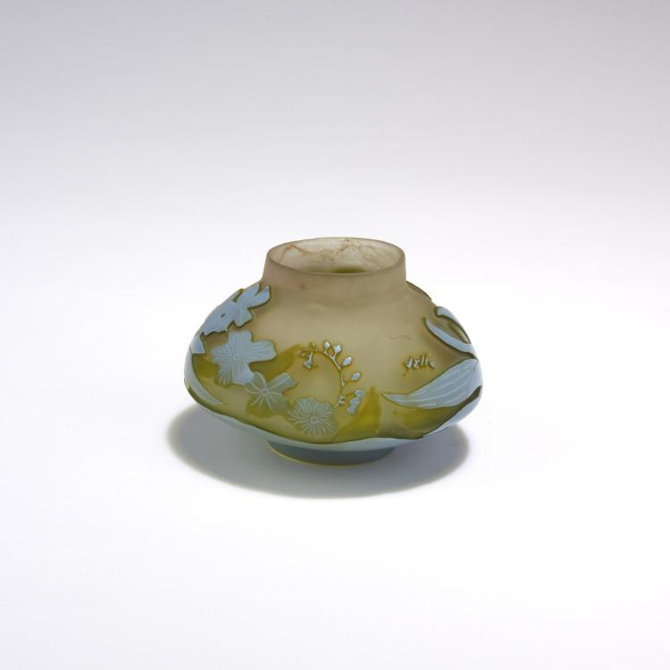 Bild 1 zu Objekt, Small 'Pervenche rempante' vase, 1902-03, Gall&eacute;, Emile, Nancy, 132B 340