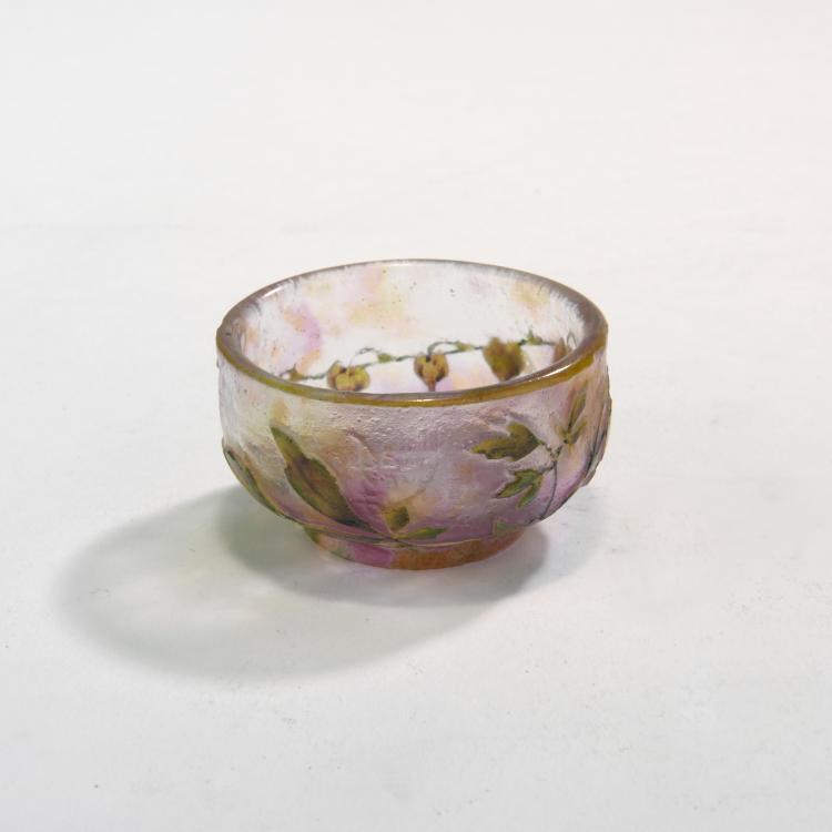 Bild 1 zu Objekt, Miniatur-Schale 'Coeur de Jeanette', um 1910, Daum Fr&egrave;res, Nancy, 132B 250