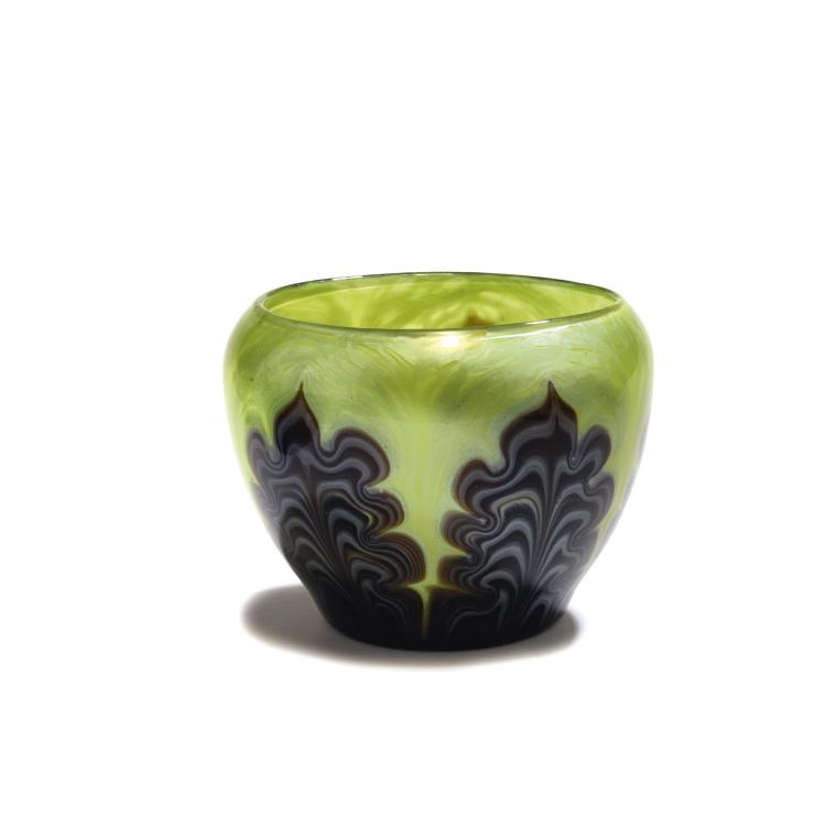 Hauptbild zu Objekt, 'Titania'-Vase, 1906, Leopold Bauer, L&ouml;tz Wwe., Klosterm&uuml;hle, 132B 496