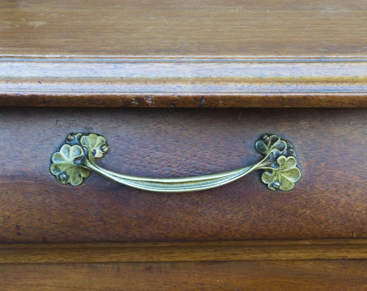 Bild 1 zu Objekt, Credenza, c1905, Diot, Edouard, Paris, 132B 561