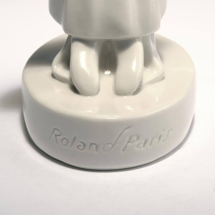 Bild 2 zu Objekt, 'Pierrot, kneeling', c1920, Roland Paris, Schwarzburger Werkst&auml;tten, Unterwei&szlig;bach, 132B 720