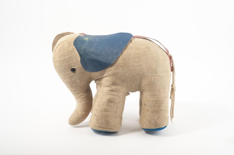Hauptbild zu Objekt, Elefant, 1969, Renate M&uuml;ller, H. Josef Leven KG, Sonneberg, 133A 156