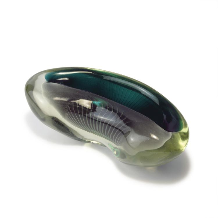 Hauptbild zu Objekt, 'Sommerso fumato' bowl, 1940, Alfredo Barbini, V.A.M.S.A., Murano, 134C 727