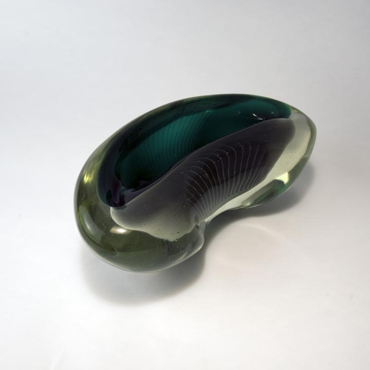 Bild 1 zu Objekt, 'Sommerso fumato' bowl, 1940, Alfredo Barbini, V.A.M.S.A., Murano, 134C 727