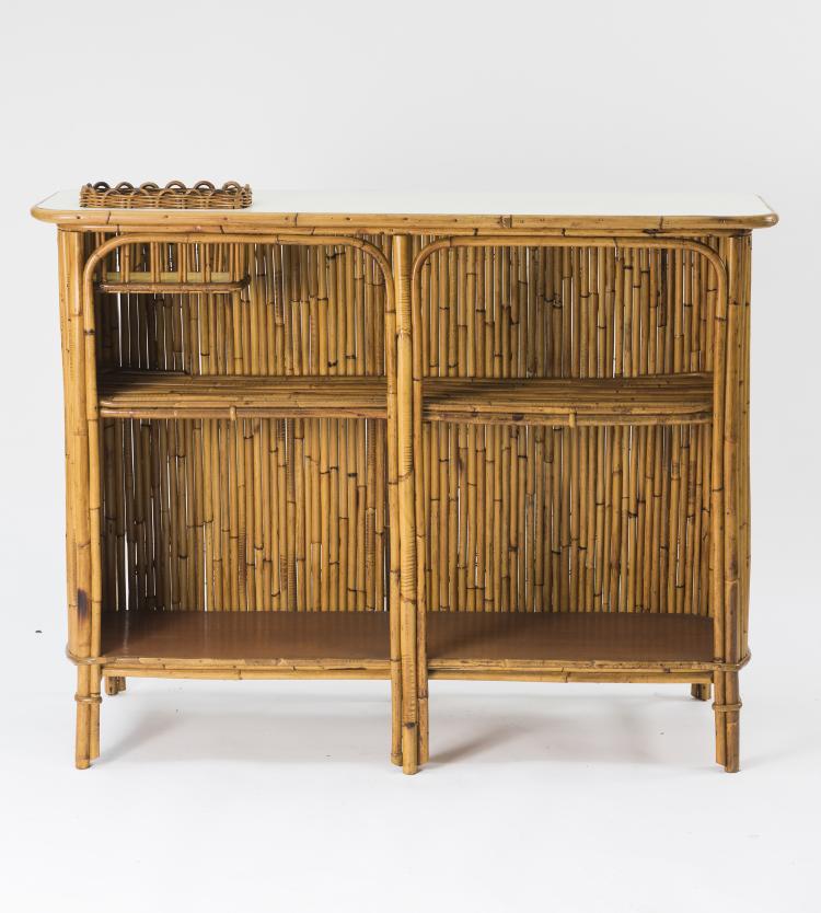 Bild 2 zu Objekt, Counter with two bar stools, c1950, Italien, 133B 307