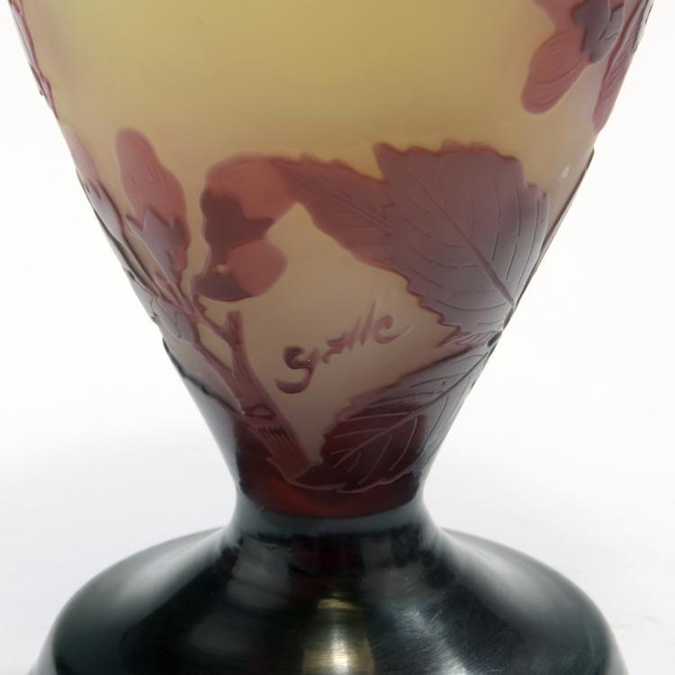 Bild 2 zu Objekt, 'Cerisier en fleurs' vase, 1915-20, Gall&eacute;, Emile, Nancy, 132B 372