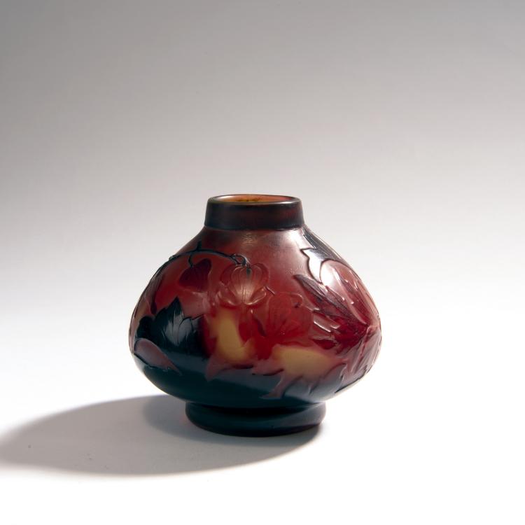Bild 1 zu Objekt, Vase 'Coeur de Jeanette', 1906-14, Gall&eacute;, Etablissements, Nancy, 150B 189