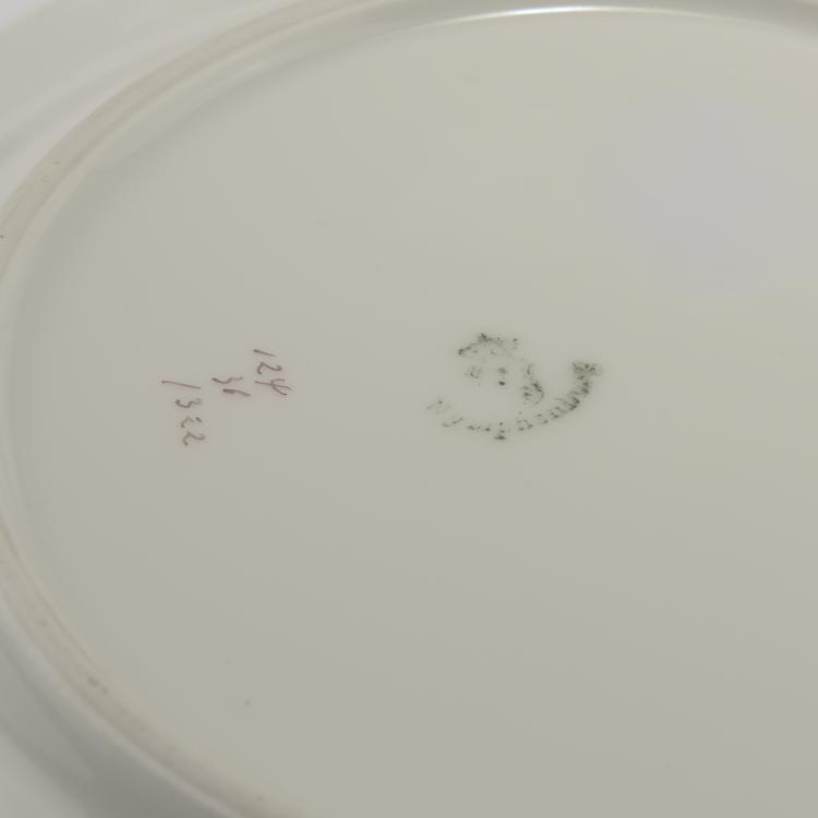 Bild 3 zu Objekt, Zwei Gedecke 'Modern' mit Dekor 1322, um 1900, Max Rossbach, Nymphenburg, KPM, 132B 778