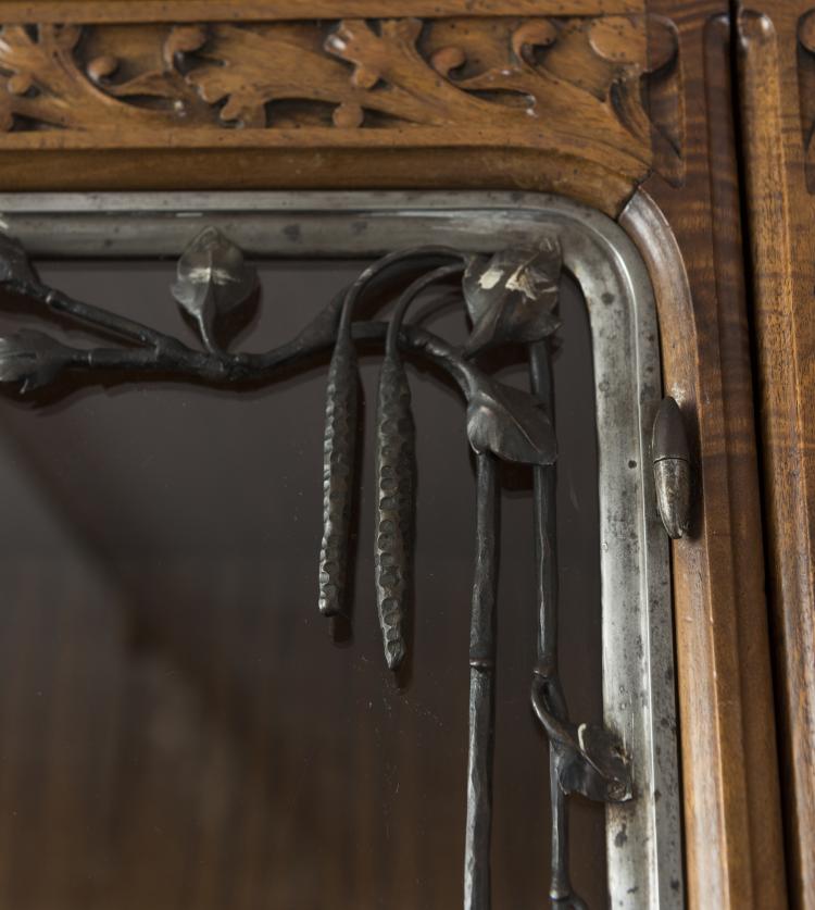 Bild 4 zu Objekt, Gro&szlig;e Anrichte, um 1914, Majorelle, Louis, Nancy, 132B 582