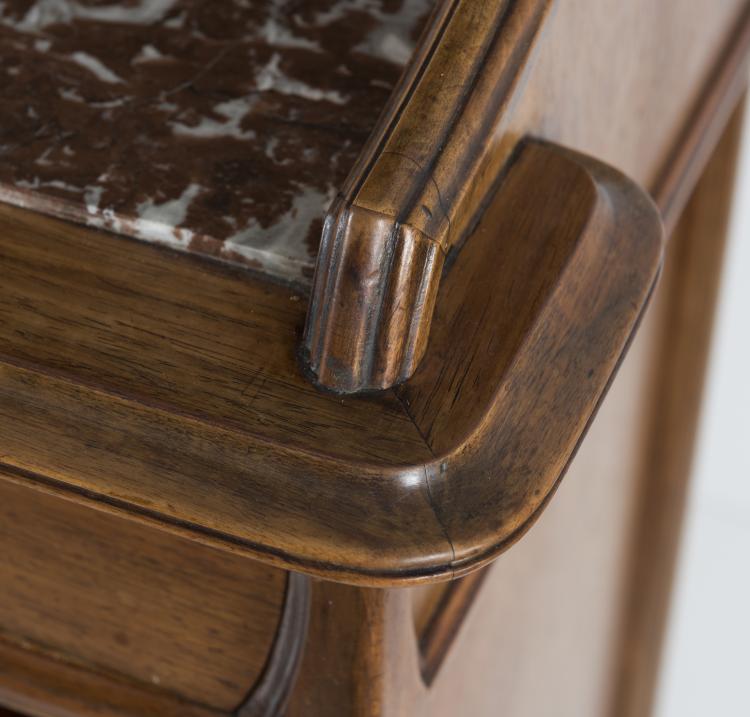 Bild 4 zu Objekt, Kleines Buffet, um 1910, Majorelle, Louis, Nancy, 132B 574