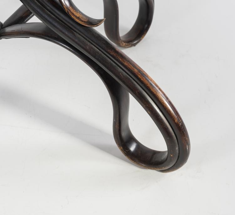 Bild 1 zu Objekt, Table, c1885, Kohn. J. & J., Wien, 132B 593
