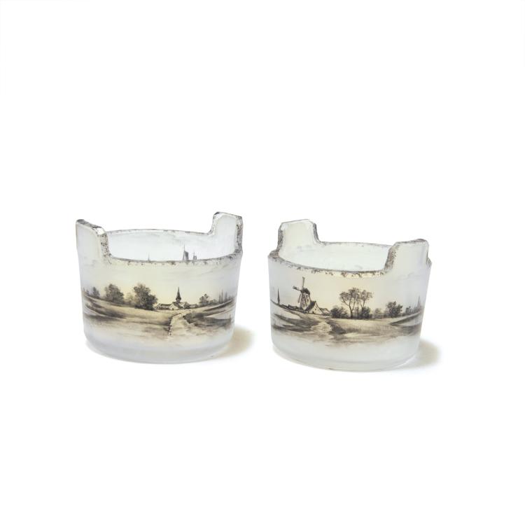Hauptbild zu Objekt, Two 'Delft' condiment bowls, 1899, Daum Fr&egrave;res, Nancy, 132B 196
