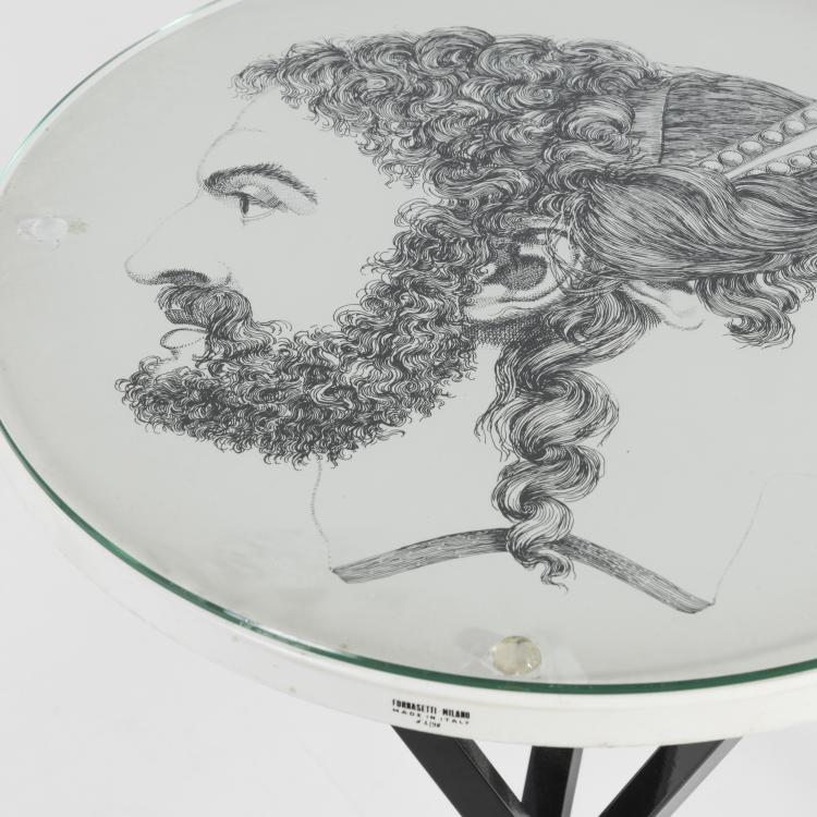 Bild 3 zu Objekt, Three small side tables 'Re sole', 'Giano Bifronte' and 'Architettura', 1950s, Piero Fornasetti, Fornasetti, Mailand, 133B 568