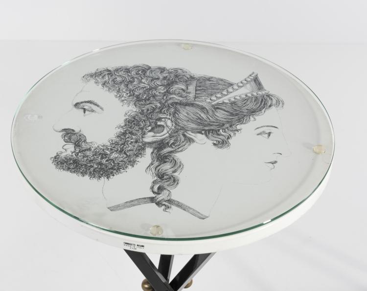 Bild 4 zu Objekt, Three small side tables 'Re sole', 'Giano Bifronte' and 'Architettura', 1950s, Piero Fornasetti, Fornasetti, Mailand, 133B 568