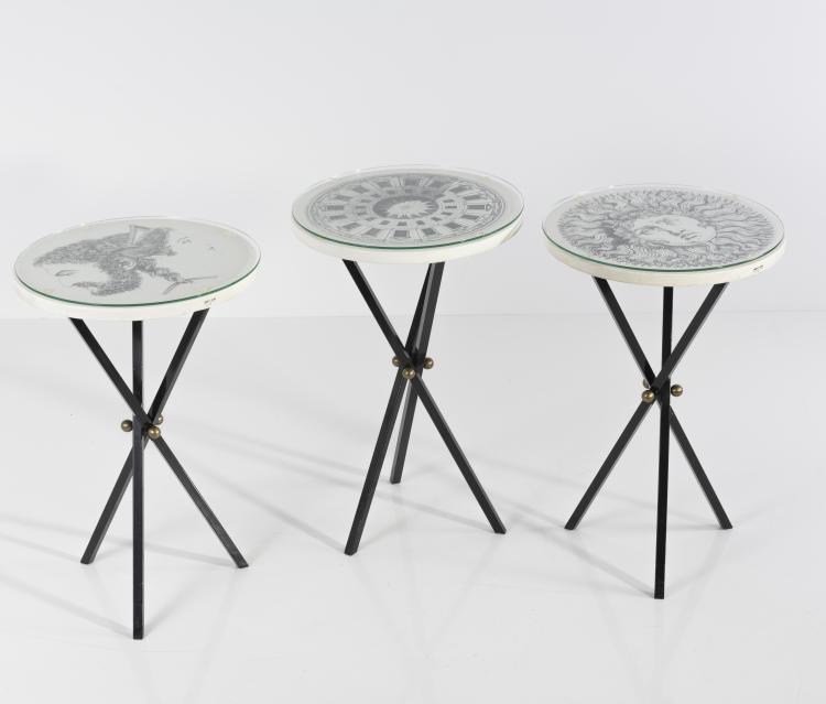 Bild 1 zu Objekt, Three end tables, 'Re Sole', 'Giano Bifronte' und 'Architettura', 1950s, Piero Fornasetti, Fornasetti, Mailand, 134A 211